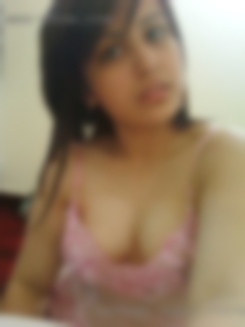 Sensual women and couples  to Rhinelander, WI play with.